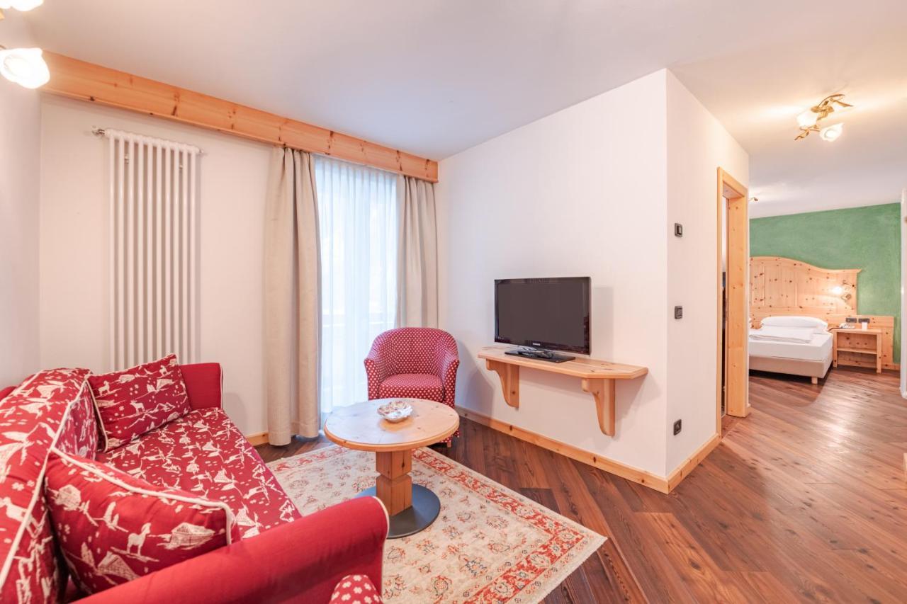 Junior Suite,1040132302:JPEG